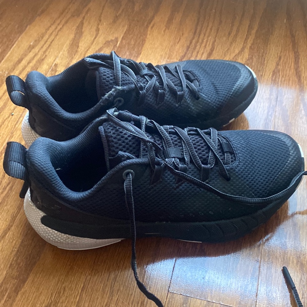 Under Armour Womens basketball shoes